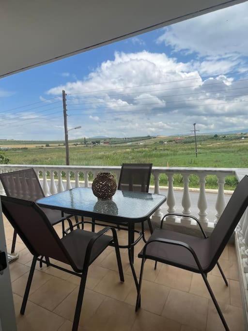 Eirini'S House Apartment Паралия Дионисиу Екстериор снимка